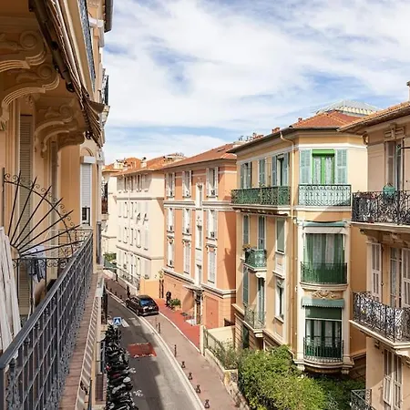 Royal Leclerc Apartment